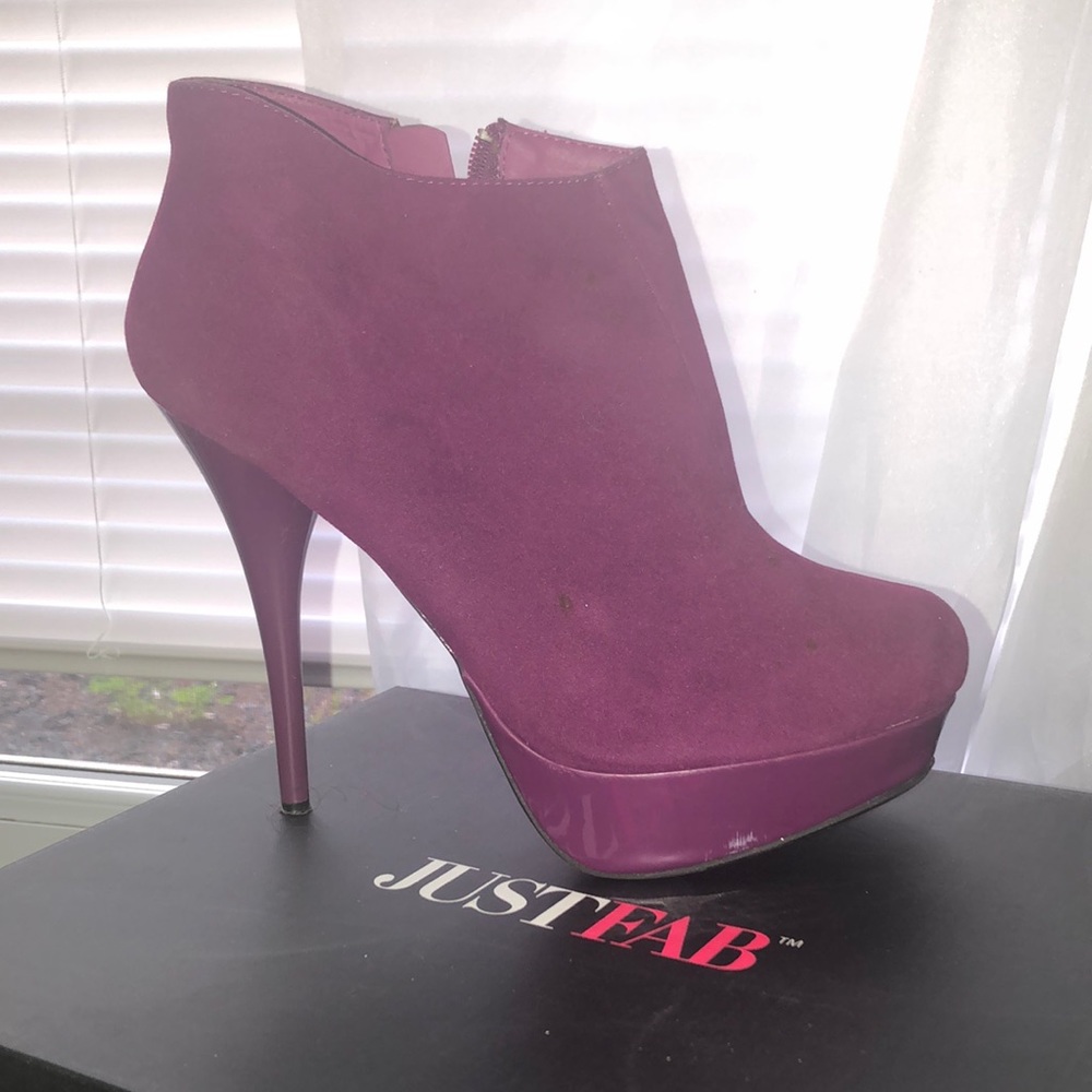 Fusia berry platform heels